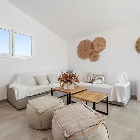 Holiday home Mas Mido Sant Jaume d'Enveja